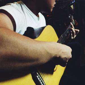 少妇被下药强摸做爰A片
